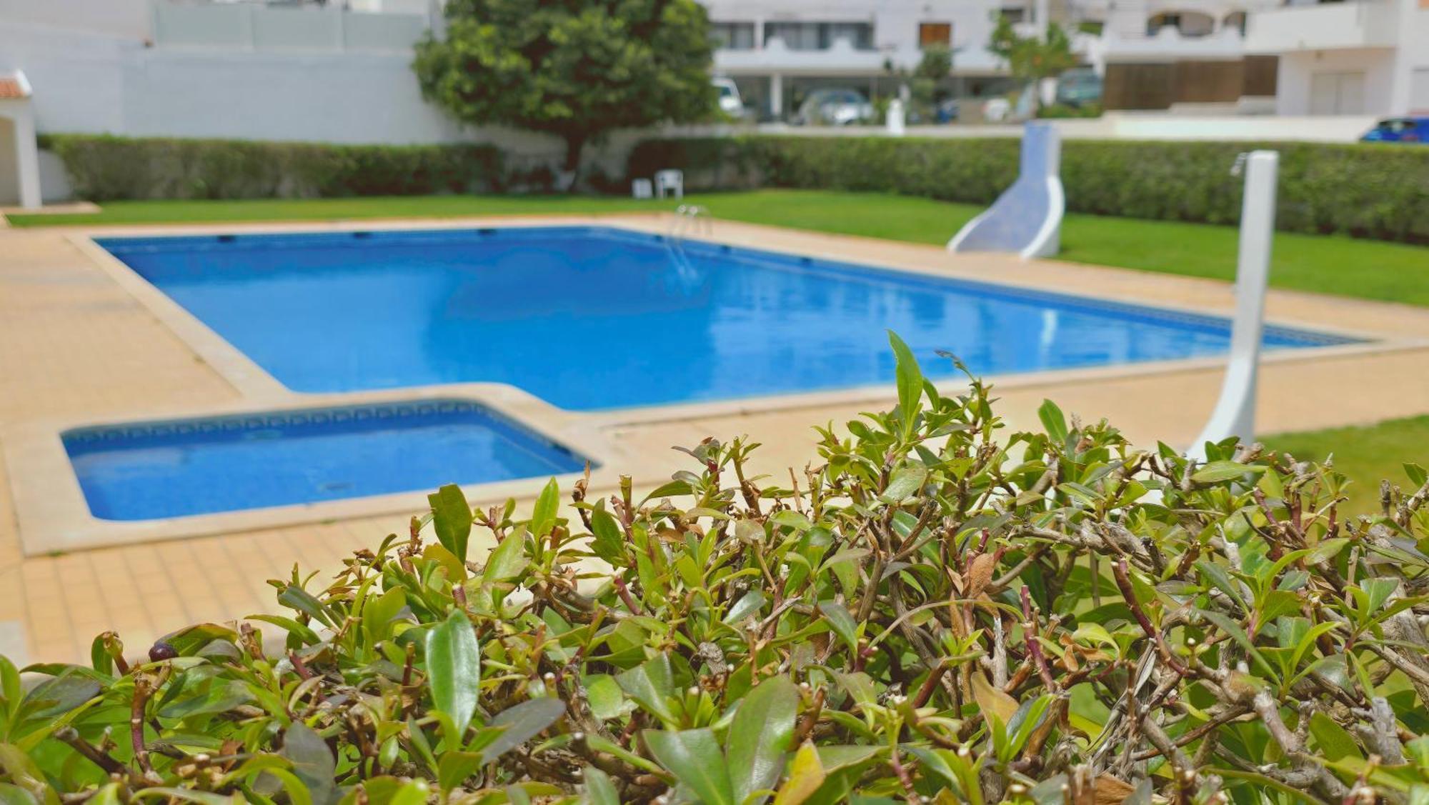 Praia Eulalia With Pool And 5 Minutes From The Beach Albufeira Exterior photo